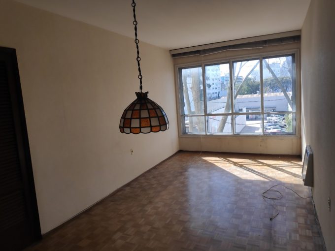 EXCELENTE ACEPTA PRESTAMO EDIFICIO BOSCH PISO 2.