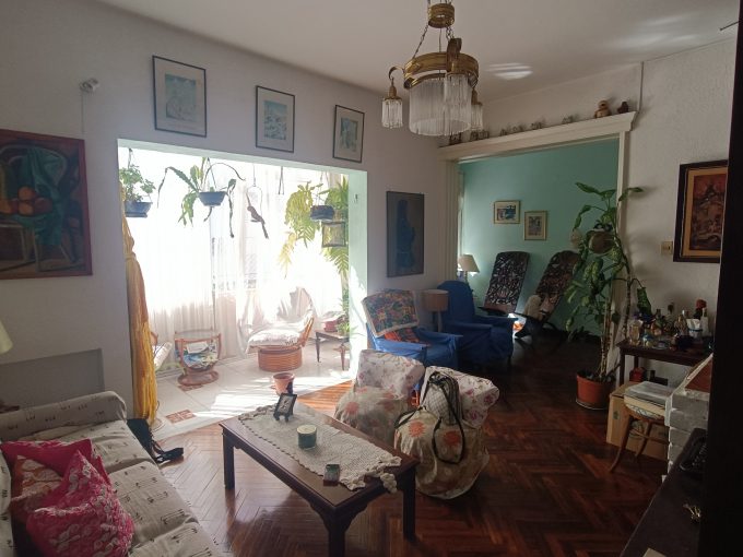 EXCELENTE CON GARAJE AL FRENTE ACEPTA PRÉSTAMO SUPER LUMINOSO AMPLIO