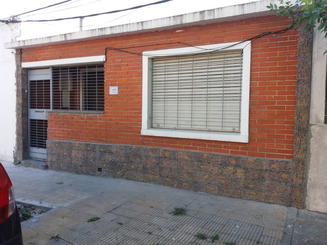 EXCELENTE PADRÓN ÚNICO INMEJORABLE UBICACIÓN SUPER LUMINOSA