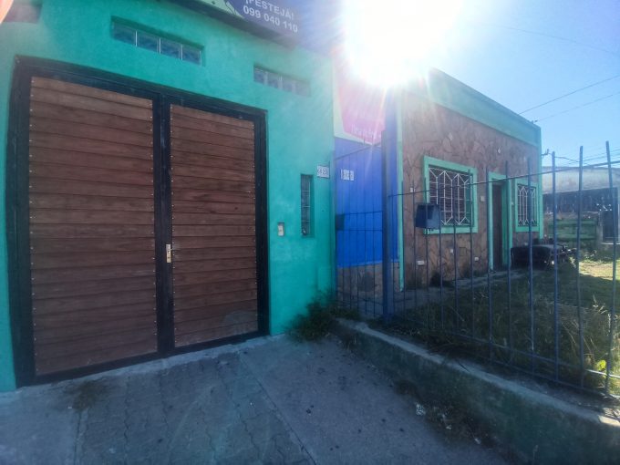 EXCELENTE PADRÓN ÚNICO 652 M2 CASA +LOCAL CON JARDÍN FONDO INGRESO VEHICULAR