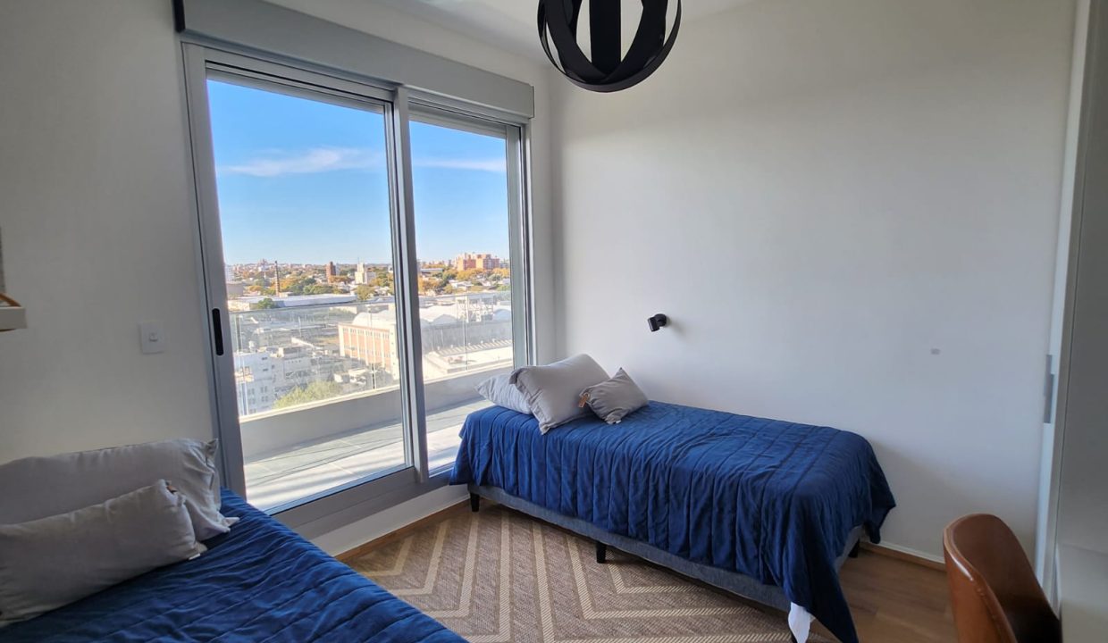 de5a8474-bd47-4046-8187-a612521c5771